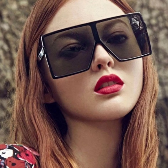 SOLD😎Oversized glasses/only 1 left  😎 - Picture 3 of 12